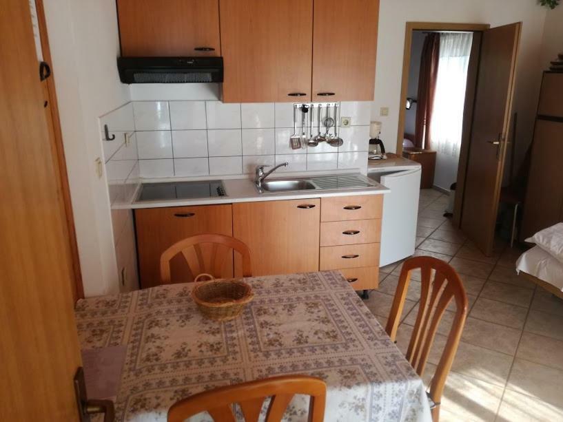 Apartmani Marijana Селце Екстер'єр фото